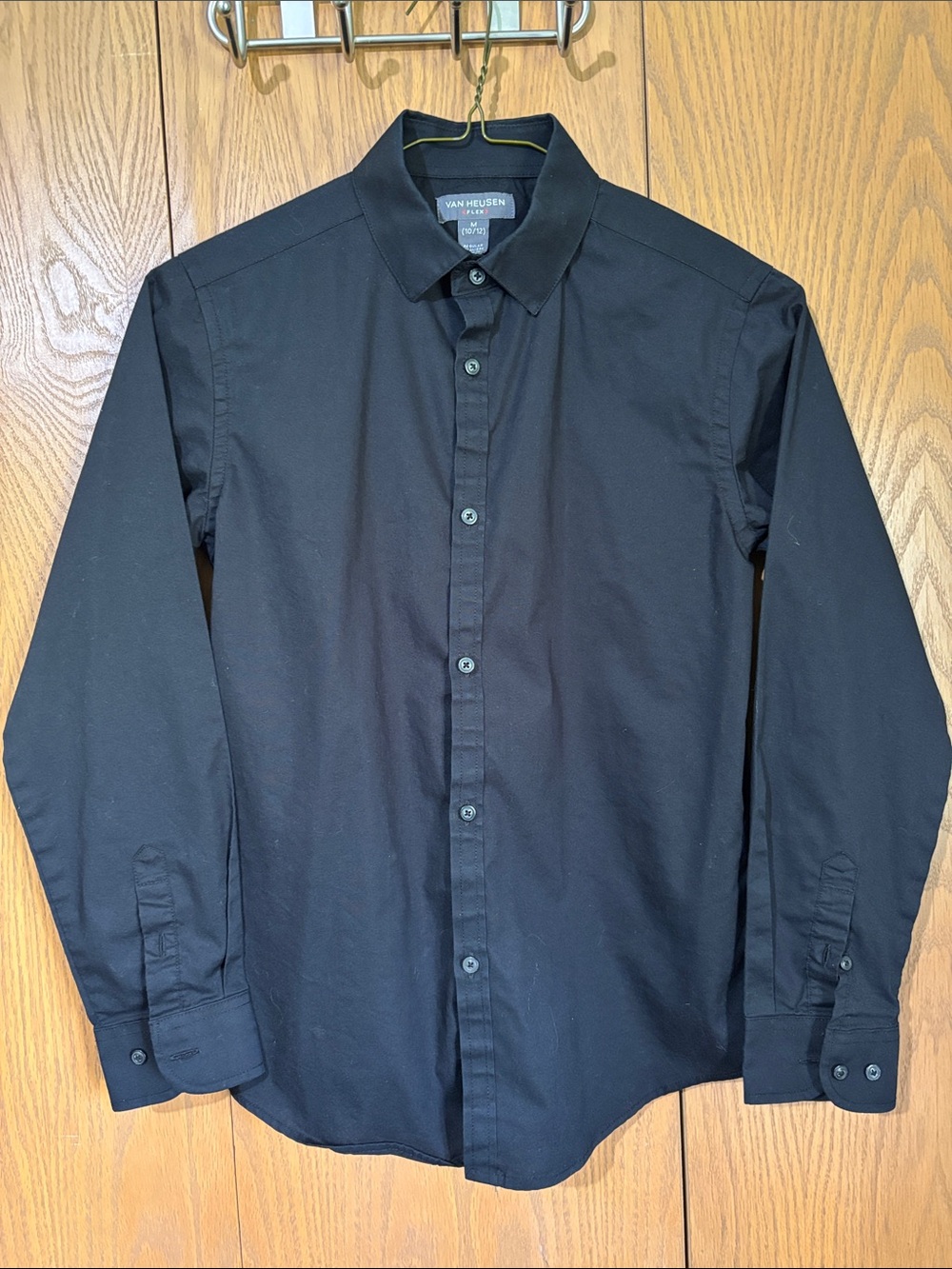 Van Heusen FLEX boys Black Long-Sleeve Button-Down Dress Shirt size 10-12